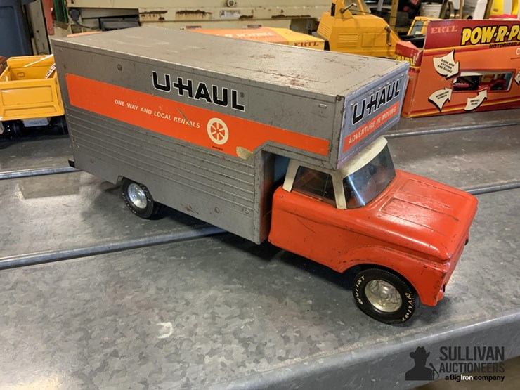 nylint-u-haul-toy-truck-image-3