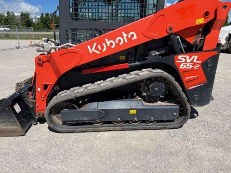 2022-kubota-svl65-2-image-28