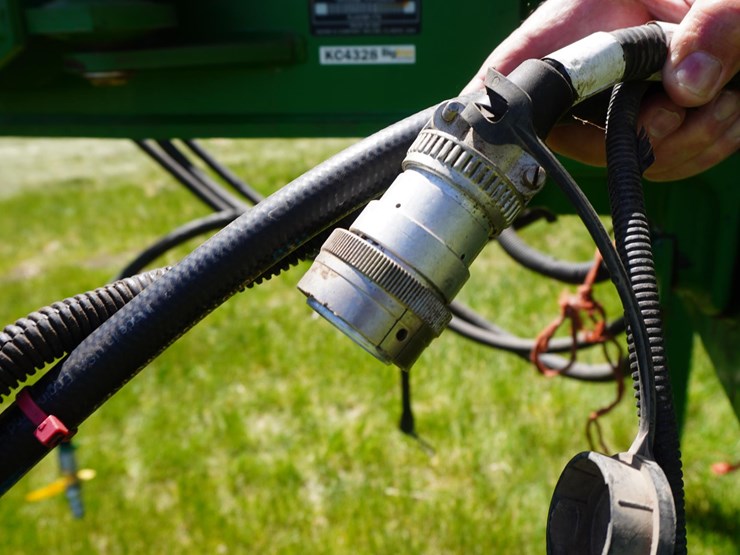 2012-john-deere-1770-image-14