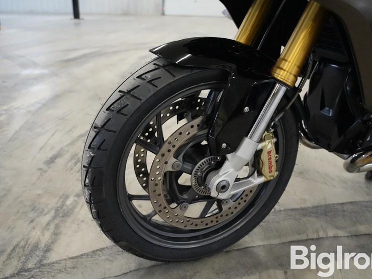 run-#12---2018-bmw-r1200-rs-sport-touring-motorcycle-image-9