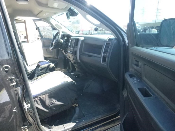 2016-dodge-1500-image-6