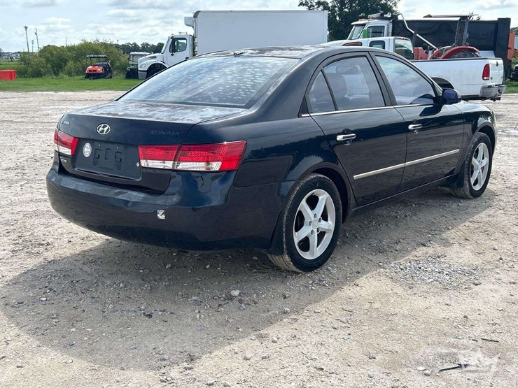 2008-hyundai-sonata-sedan-image-3