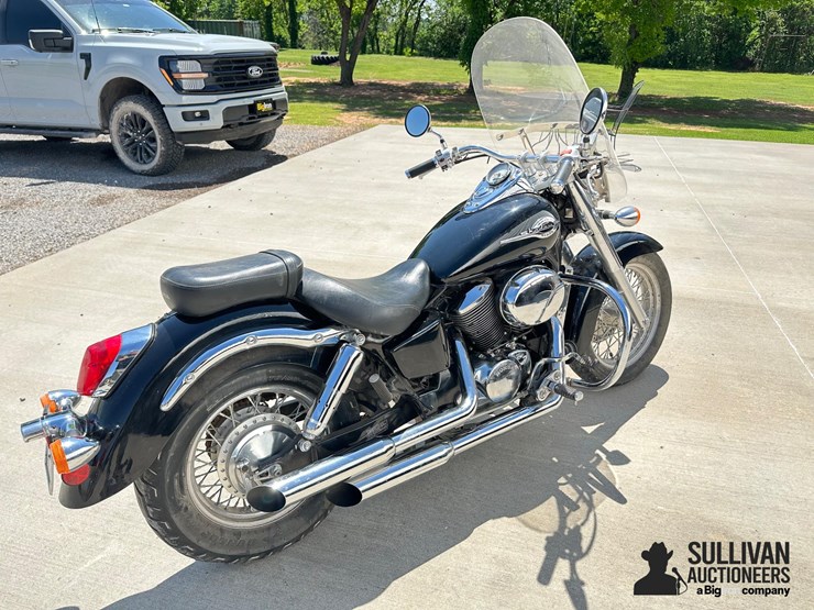 2002-honda-shadow-american-classic-edition-motorcycle-image-5