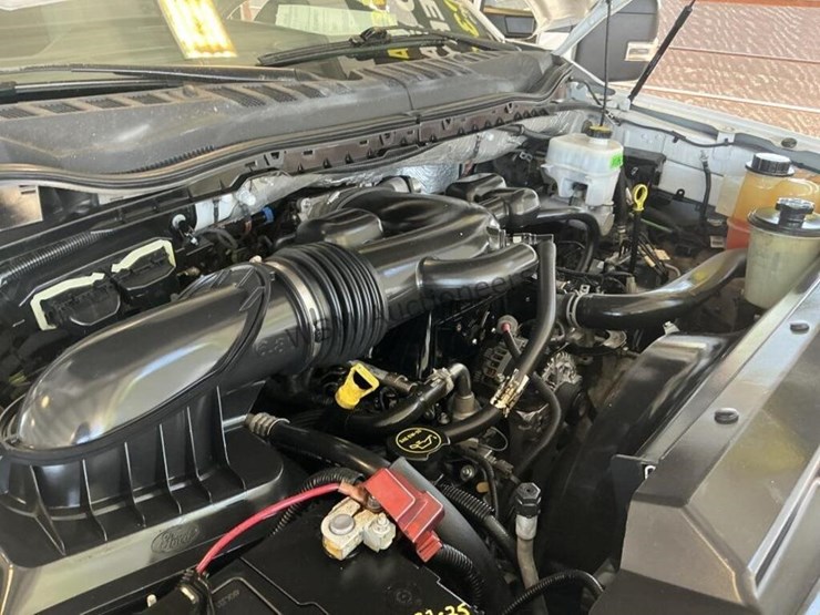 2017-ford-f450-image-16