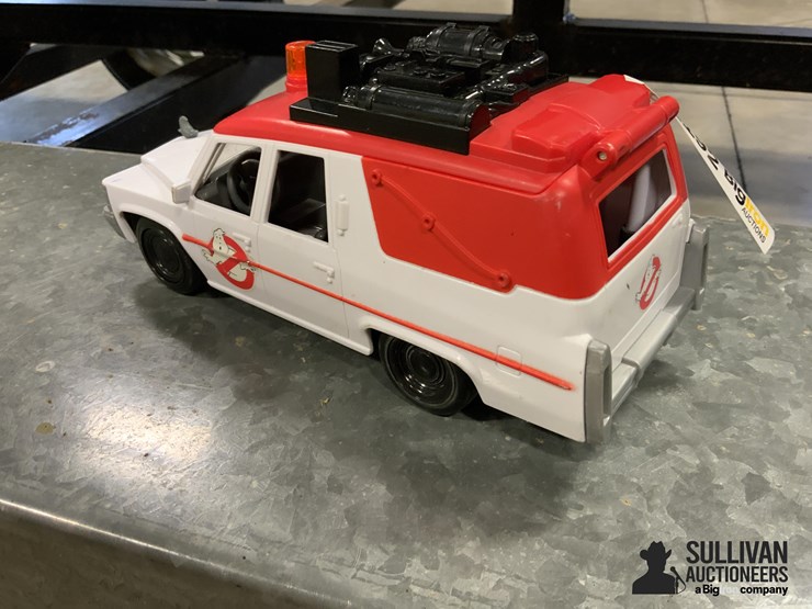 2016-tm-gm-ghostbusters-toy-car-image-7
