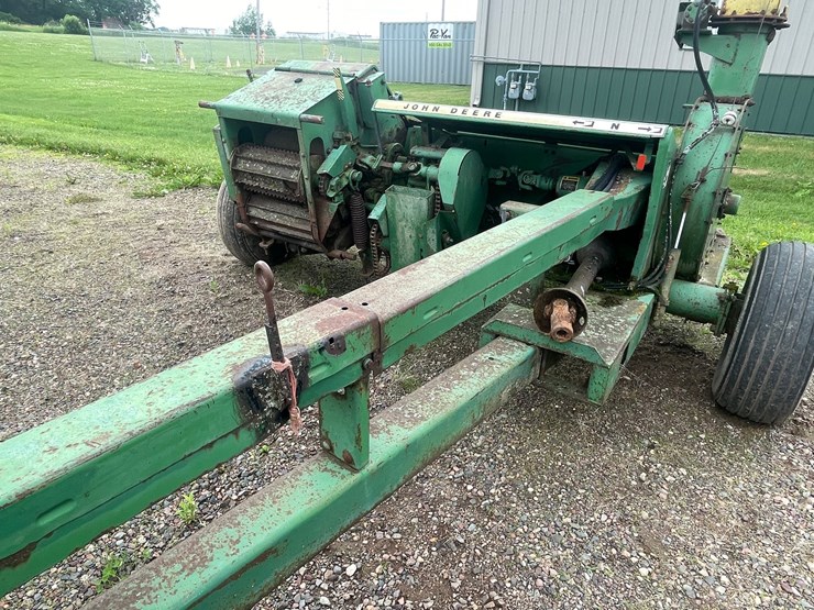 john-deere-3940-image-12