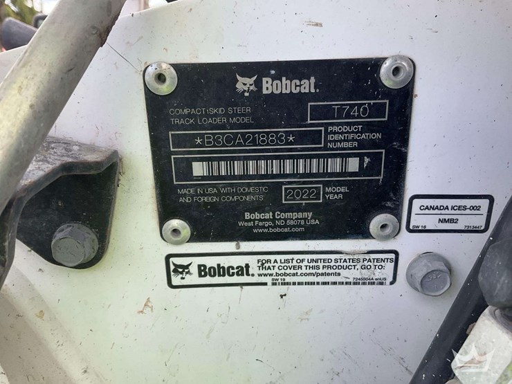 2022-bobcat-t740-image-5