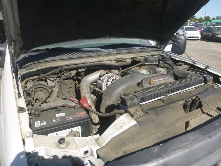 2003-ford-f550-image-15
