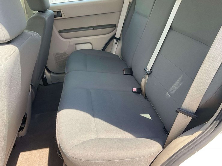 2009-ford-escape-image-23