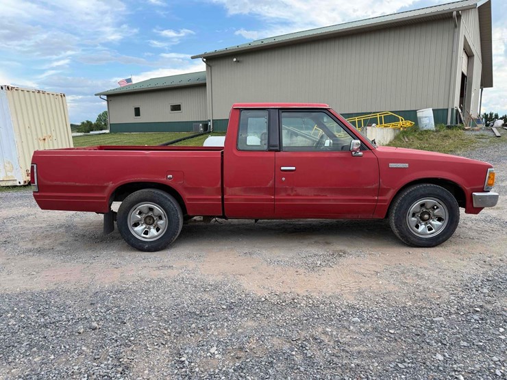 1986-nissan-d21-image-5