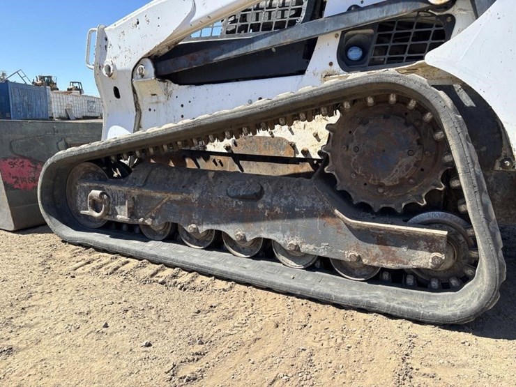 2019-bobcat-t770-image-17