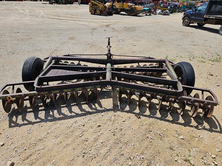 john-deere-10-image-4