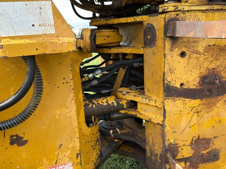 1989-komatsu-wa180-image-26