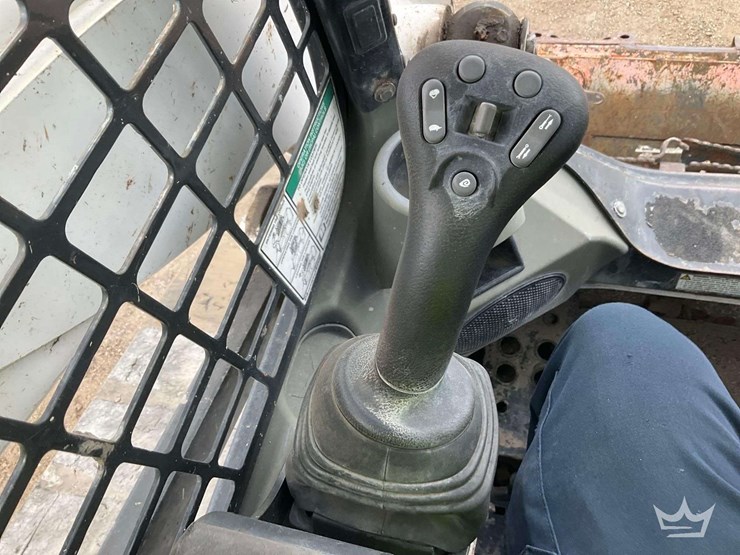 2022-bobcat-t740-image-18
