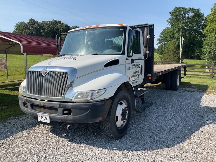 2002-international-durastar-4300-image-1