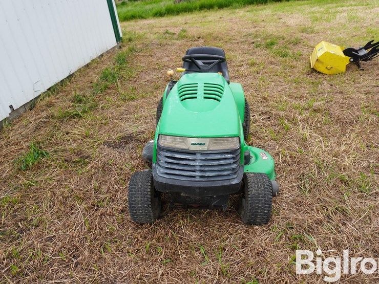 sabre-1742-lawn-mower-image-2