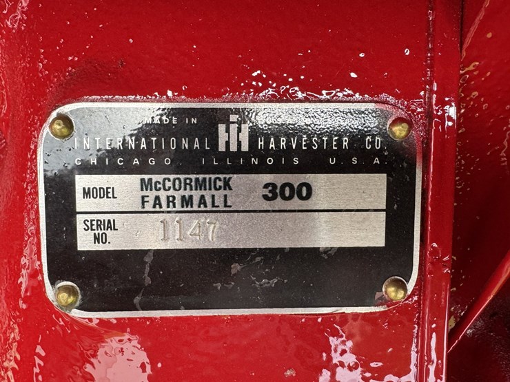 1954-farmall-international-300-image-26