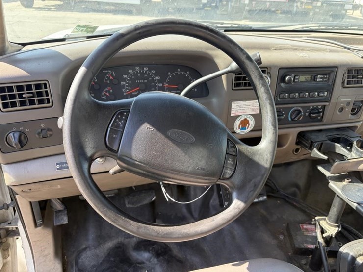 2001-ford-f350-image-15