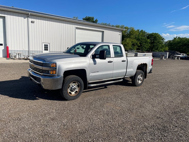 2015-chevrolet-2500-image-1