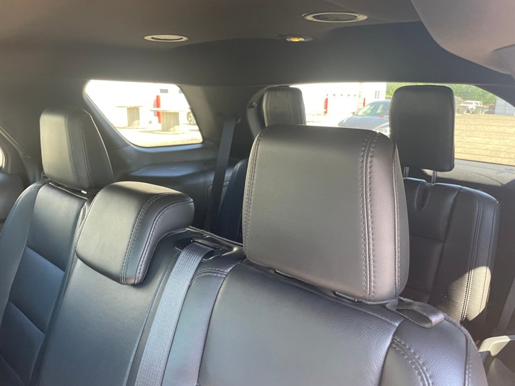 2014-ford-explorer-image-29