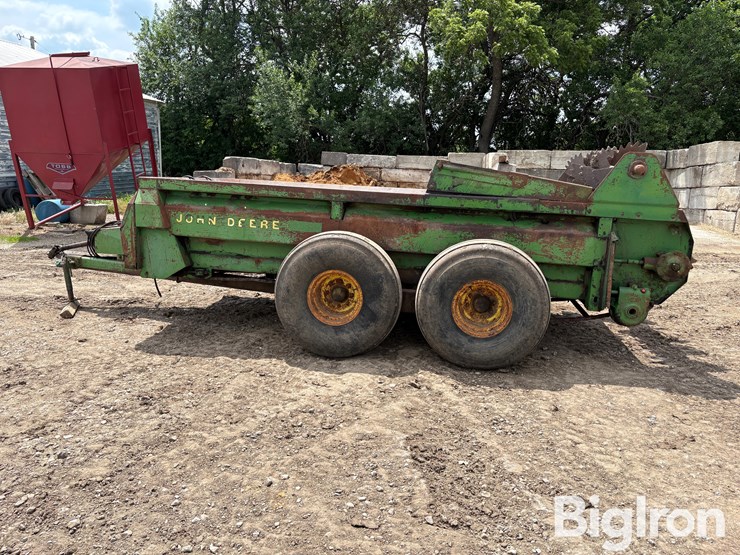 john-deere-660-image-8
