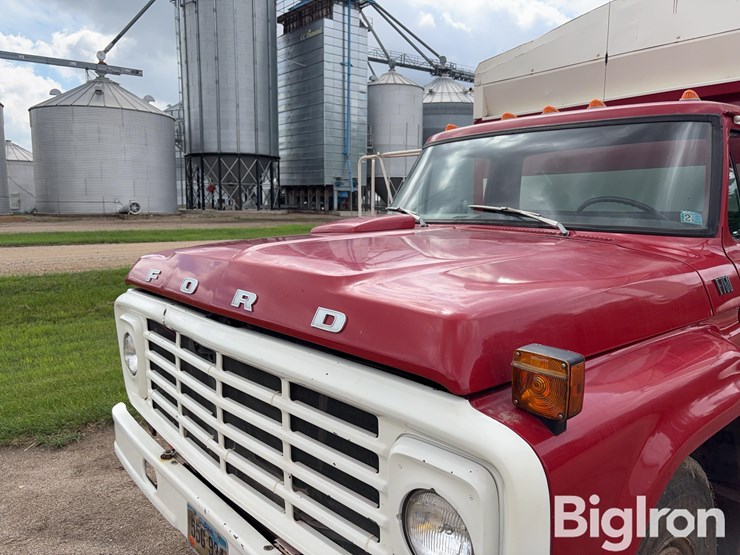 1974-ford-f750-image-11