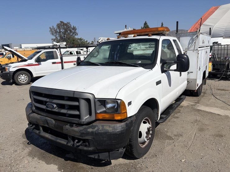 2001-ford-f350-image-1