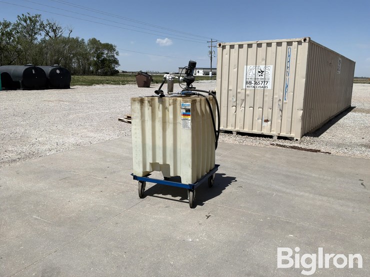 diesel-exhaust-fluid-pump-&-bulk-tank-image-1