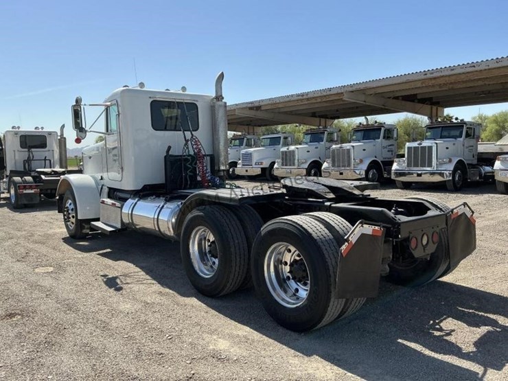 1996-peterbilt-379-image-6