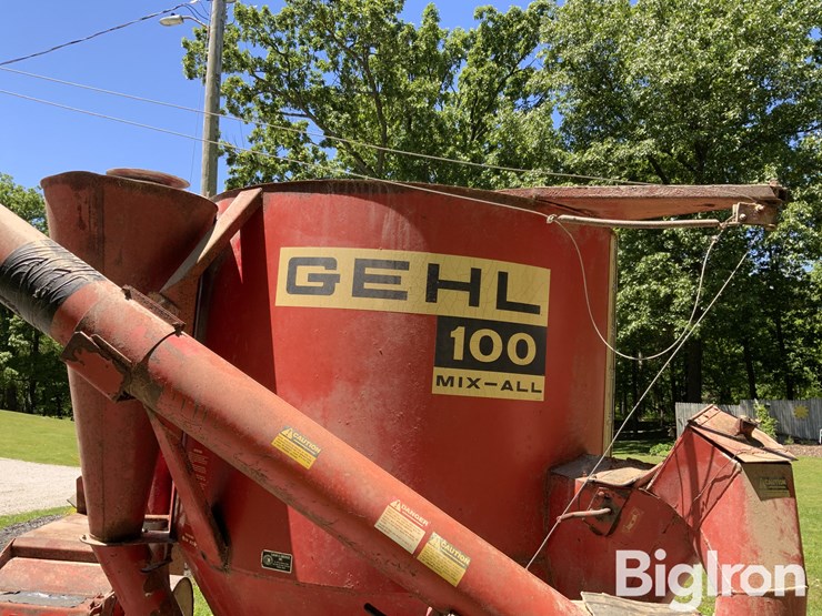 gehl-100-image-19