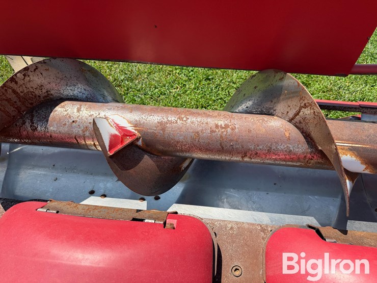 2010-case-ih-3408-image-16