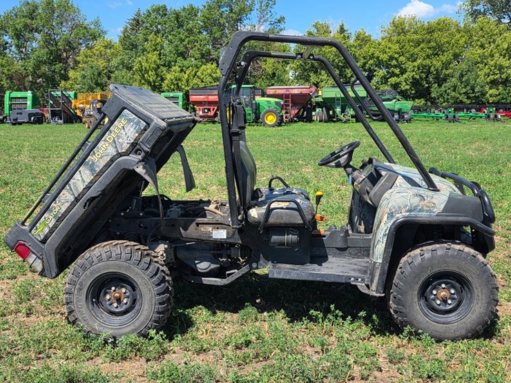 john-deere-gator-image-9