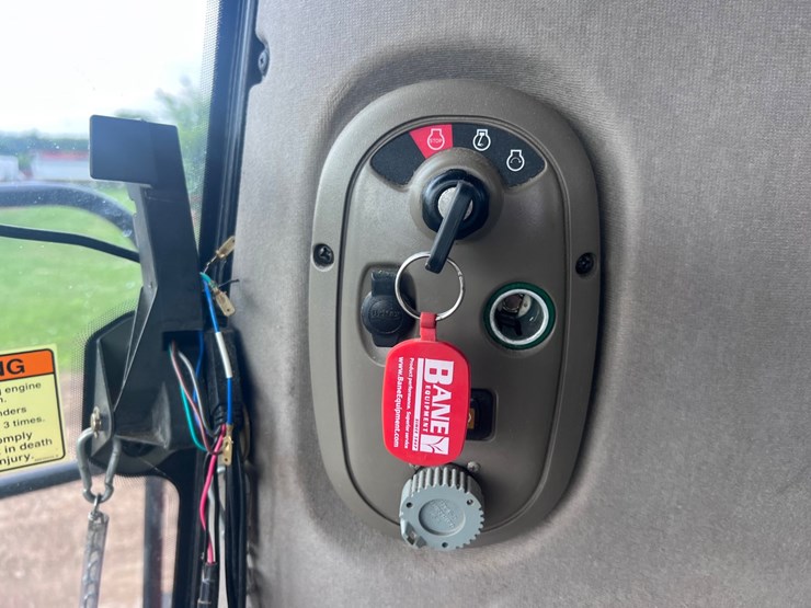case-ih-8010-image-46