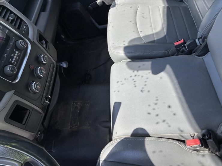 2016-dodge-ram-2500-image-18