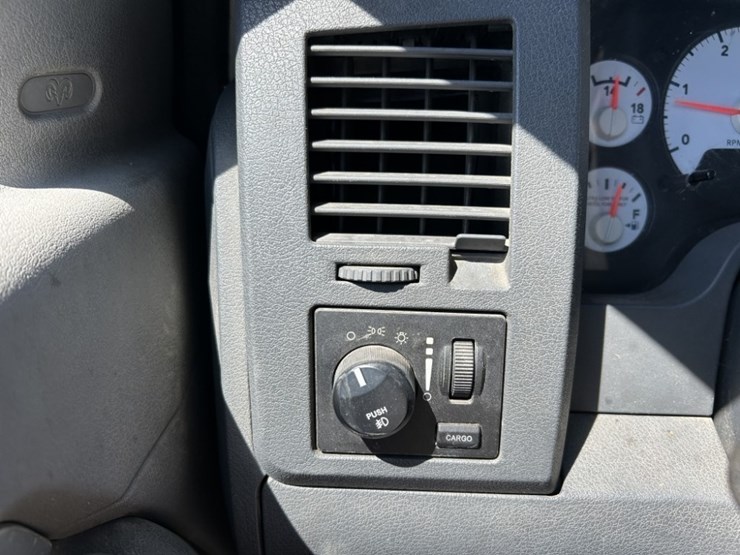 2007-dodge-ram-2500-image-26