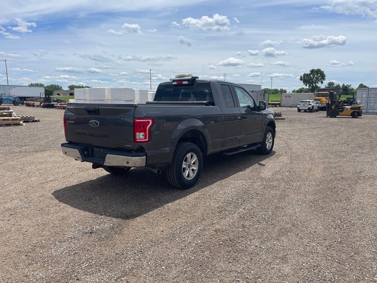 2015-ford-f150-xlt-image-5