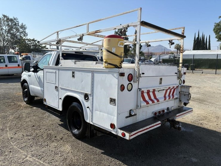 2004-ford-f350-image-4