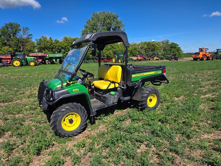 john-deere-gator-image-7