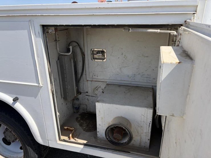 2006-ford-f450-image-11