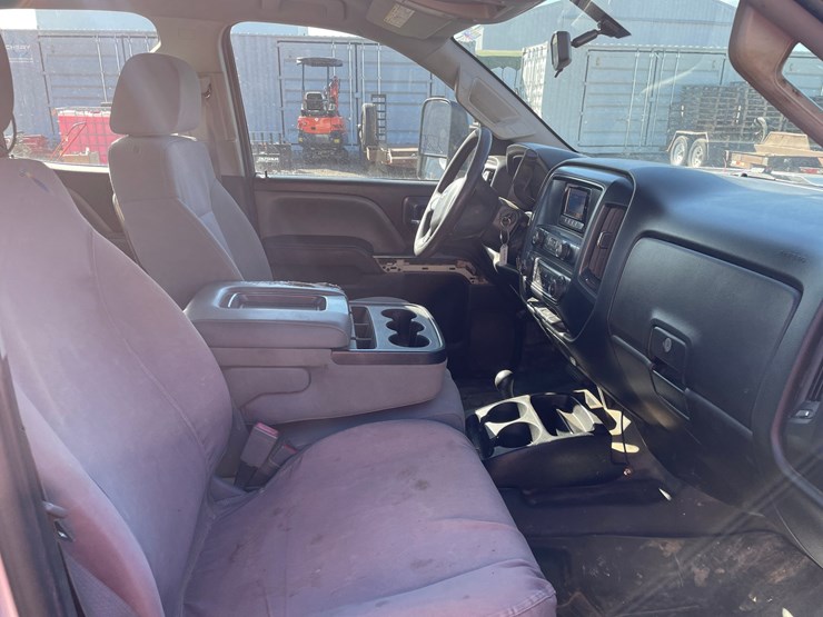 2015-chevrolet-2500-image-34