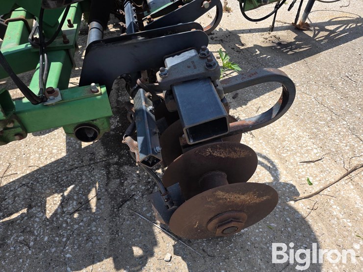 john-deere-726-image-16