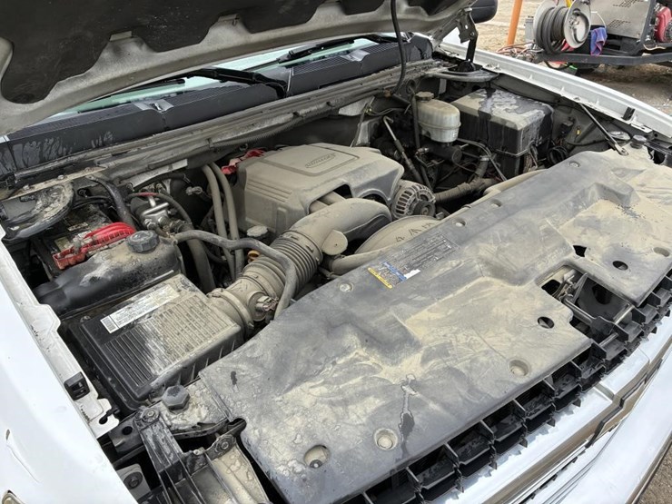 2008-chevrolet-silverado-2500-image-9