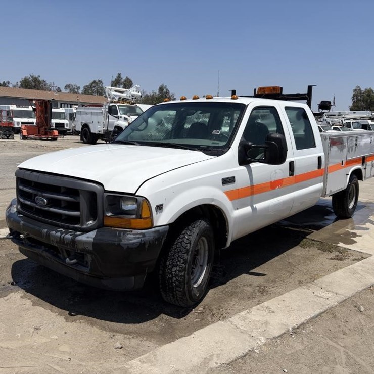 2001 FORD F350 SD