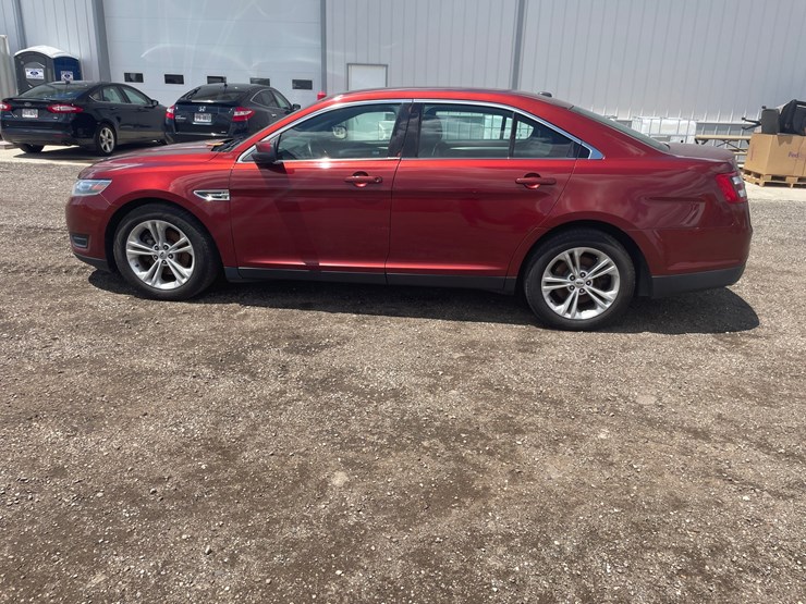 #2857-•-2014-ford-taurus-sel-(has-wi-title)-image-8
