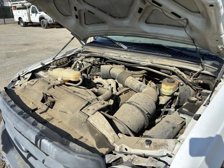 2004-ford-f350-image-9