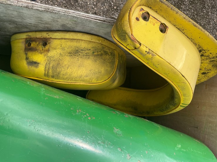 john-deere-3010-image-9