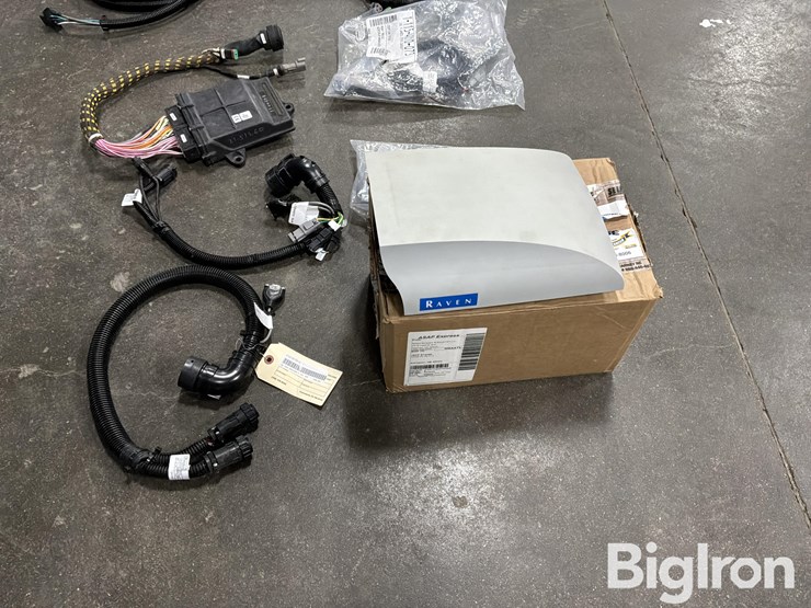 raven-controllers-and-harnessing-image-9