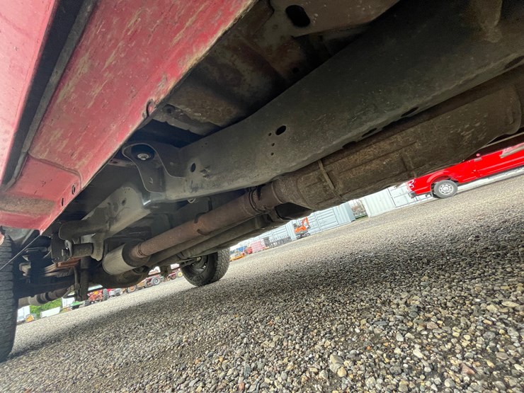 2010-ford-f250-xl-image-26