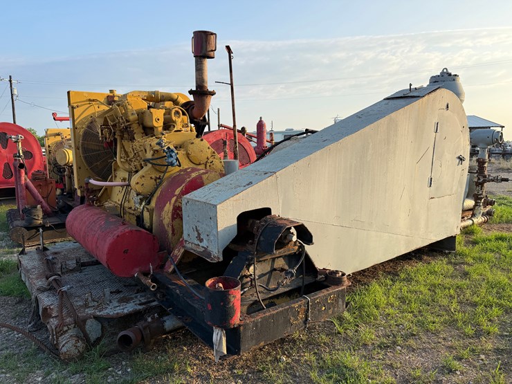 caterpillar-d353-image-4