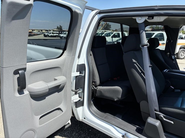 2011-chevrolet-1500-image-10